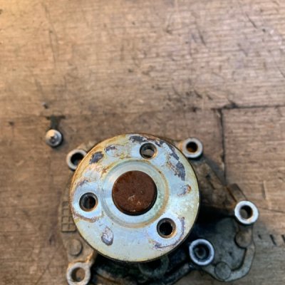 Помпа Nissan Micra 2004 хетчбэк 5дв. CR14DE - изображение 2