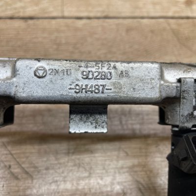 Топливная рампа Ford Fiesta 2005 FUJA хетчбэк 3дв. - изображение 2