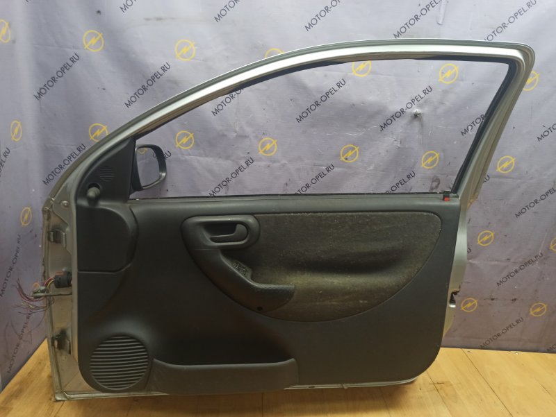 Дверь Opel Corsa C 2008 хетчбэк 3-х дв. Перед. Прав.