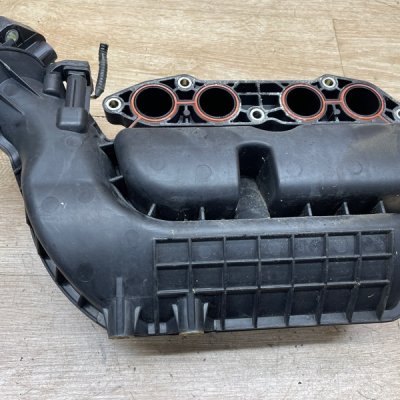 Коллектор впускной Honda Civic 2006 седан 4дв. LDA2 - изображение 2