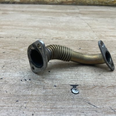 Трубка клапана EGR (ЕГР) Volkswagen Golf 5 2005 BLF - изображение 2