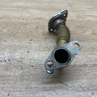 Трубка клапана EGR (ЕГР) Volkswagen Golf 5 2005 BLF - изображение 4