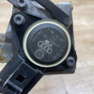 Коллектор впускной Volkswagen Golf 5 2005 BLF - изображение 2