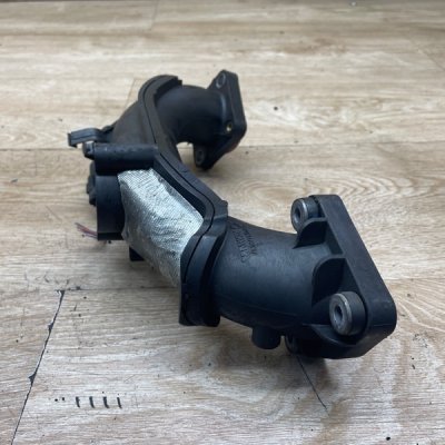 Патрубок впускного коллектора Peugeot 5008 2010 JBCJ - изображение 4
