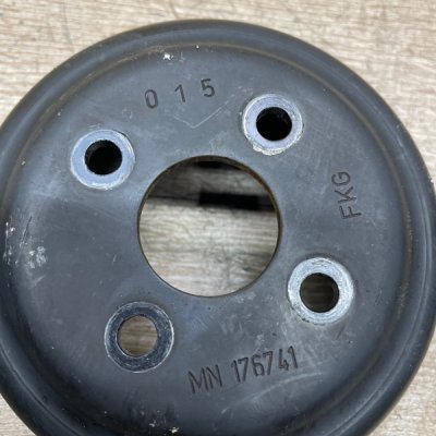 Шкив помпы Smart Forfour 2006 M134.910 - изображение 4