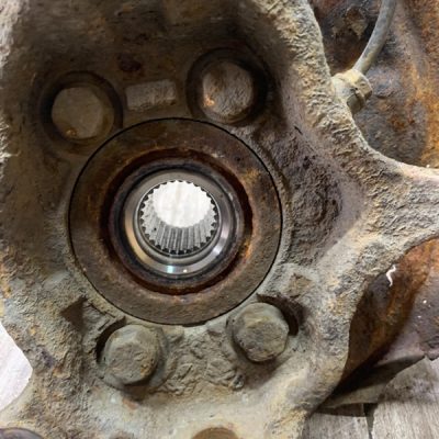 Поворотный кулак Nissan Qashqai 2009 MR20DE кроссовер, Перед., Прав. - изображение 8
