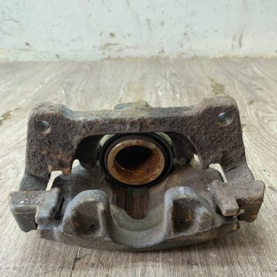 Тормозной суппорт Audi A4 B6 2004 седан BKE Перед. Прав. - изображение 6