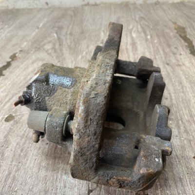 Тормозной суппорт Audi A4 B6 2004 седан BKE Перед. Прав. - изображение 3