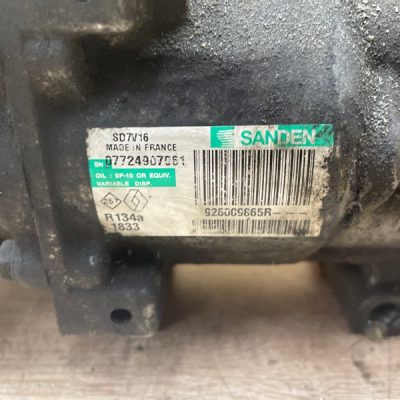 Компрессор кондиционера Nissan Qashqai 2010 K9KH282 кроссовер - изображение 2