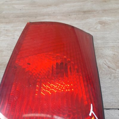 Фонарь Ford Focus 1 2003 хетчбэк 5-ти дв. FYDB Задн. Прав. - изображение 3