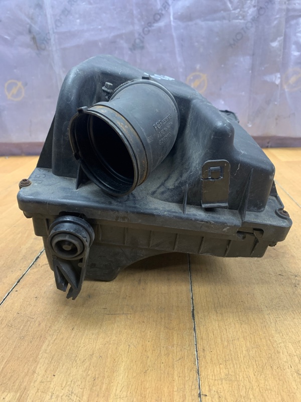 Корпус воздушного фильтра Opel Astra H 2007 Z18XER
