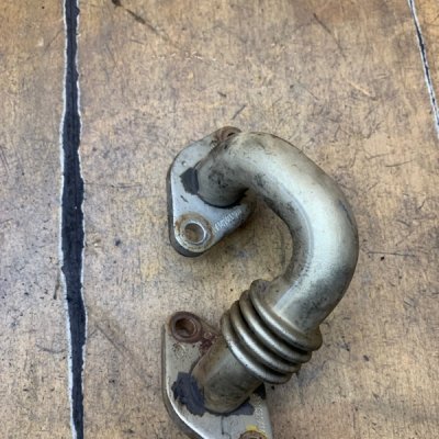 Патрубок EGR Volkswagen Golf 6 2008 CBDC - изображение 2