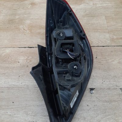 Фонарь Opel Corsa D 2013 A12XER хетчбэк 3дв., Задн., Лев. - изображение 7