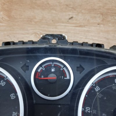 Щиток приборов Opel Corsa D 2008 хетчбэк 3дв. Z14XEP 1.4 - изображение 9