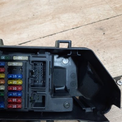 Блок предохранителей Volvo S80 2001 седан 4дв. B5244S - изображение 2