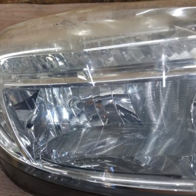 Фара Opel Insignia 2011 A18XER 1.8 хетчбэк 5дв., Перед., Прав. - изображение 4