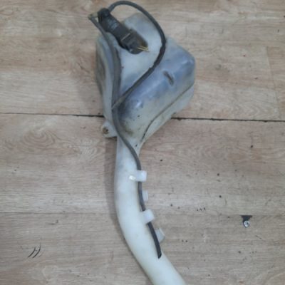 Бачок омывателя Ford Fiesta 2004 FUJA хетчбэк 3дв. - изображение 2