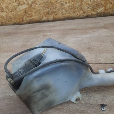 Бачок омывателя Ford Fiesta 2004 FUJA хетчбэк 3дв. - изображение 5