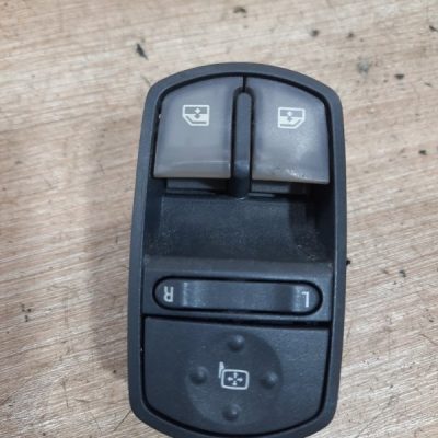 Блок управления стеклами Opel Corsa D 2007 Z12XEP 1.2 хетчбэк 3дв. - изображение 2