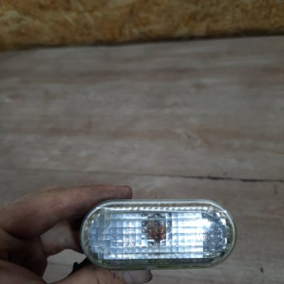 Повторитель поворота Ford Focus 2 2006 хетчбэк 5дв. HXDB Перед. Прав. - изображение 3