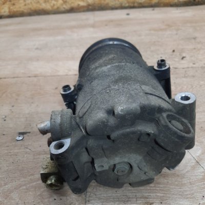 Компрессор кондиционера Ford Focus 2 2007 хетчбэк 5дв. HXDA - изображение 4
