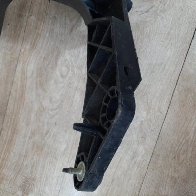 Передняя панель Renault Clio 2006 хетчбэк 3дв. D4F740 - изображение 8