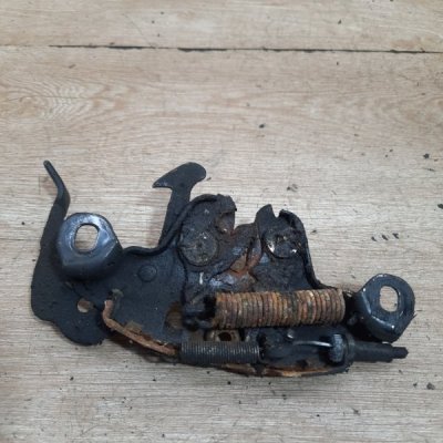 Замок капота Nissan Qashqai 2008 Джип Внедорожник MR20DE - изображение 3