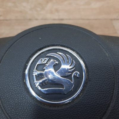 Аирбаг на руль Opel Astra H 2009 Z14XEP 1.4 хетчбэк 5дв. - изображение 2