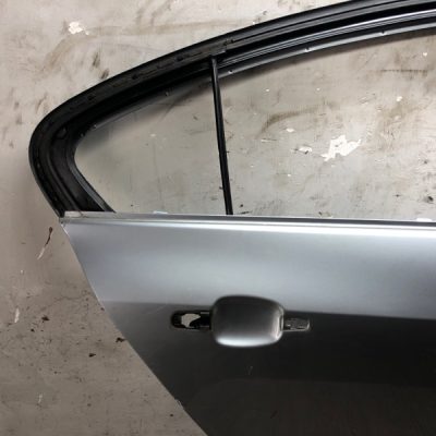 Дверь Opel insignia 2011 A18XER хетчбэк 5 дв., Задн., Прав. - изображение 2