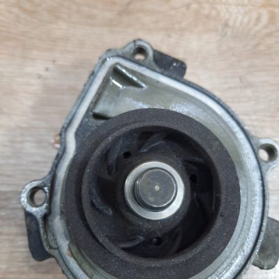 Помпа Opel Astra H 2007 Z16XEP 5дв хечбек - изображение 2