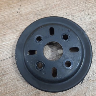 Шкив помпы Nissan Primera 2004 хетчбэк 5дв. QG18DE - изображение 3