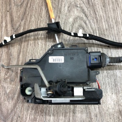 Замок двери Audi A3 2004 хетчбэк 3дв. AXW Перед. Прав. - изображение 4