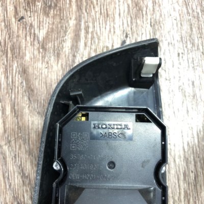 Кнопка стеклоподъемника Honda Civic 2013 хетчбэк N16A1 Перед. Лев. - изображение 3
