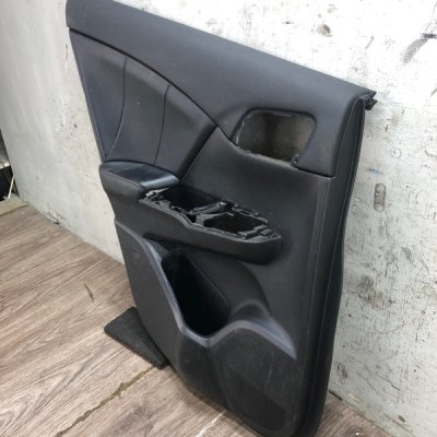 Обшивка двери Honda Civic 2013 хетчбэк N16A1 Задн. Лев. - изображение 3