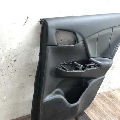 Обшивка двери Honda Civic 2013 хетчбэк N16A1 Задн. Прав. - изображение 5