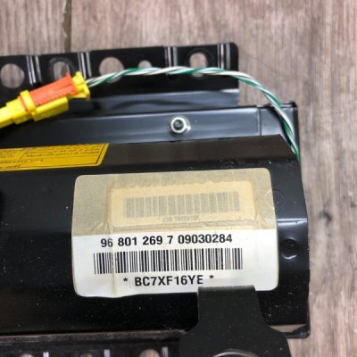 Подушка безопасности Opel Antara 2009 Джип Внедорожник Z20DMH 2.0 Перед. Прав. - изображение 2