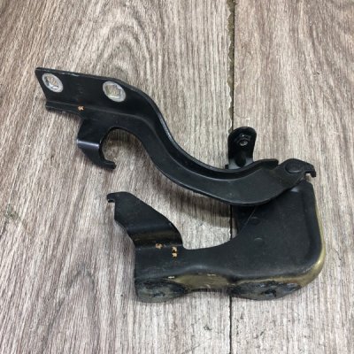 Петля капота Opel Antara 2009 Джип Внедорожник Z20DMH 2.0 Перед. Прав. - изображение 3