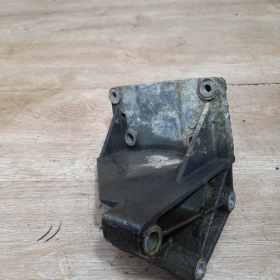 Кронштейн гидроусилителя Ford Fiesta 5 2005 хетчбэк 5дв. FXJA/FXJB - изображение 6