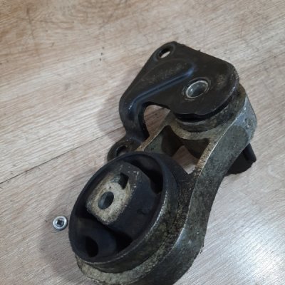 Подушка КПП Ford Fiesta 5 2005 хетчбэк 5дв. FXJA/FXJB Задн. - изображение 4