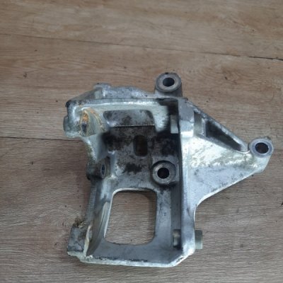 Кронштейн гидроусилителя Rover 25 2001 хетчбэк 5дв. 14K4F - изображение 4
