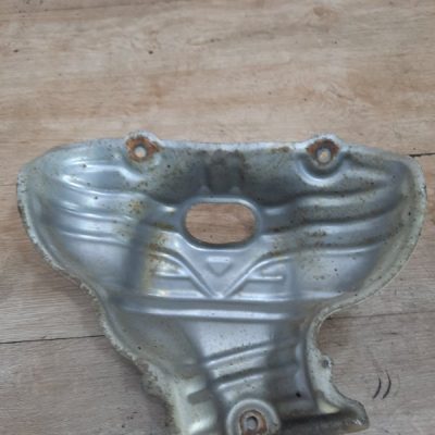 Кожух выпускного коллектора Honda Jazz 2005 L13A1 хетчбэк 5дв. - изображение 5