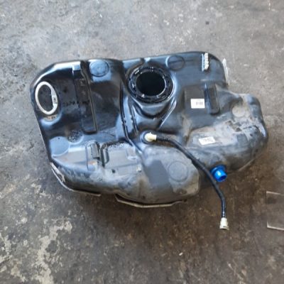 Бензобак Opel insignia 2012 A20DTH седан - изображение 3