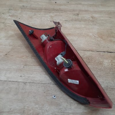 Фонарь Ford Focus 1 2001 хетчбэк 5дв. FYDA Задн. Прав. - изображение 5