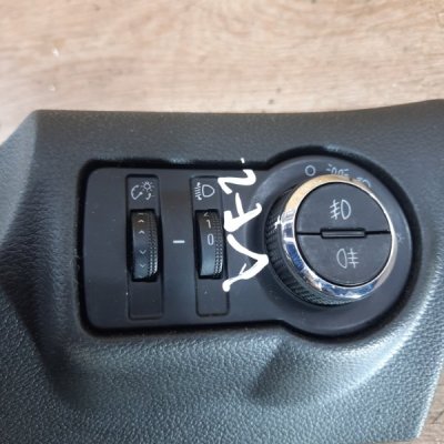 Блок управления светом Opel Astra J 2010 хетчбэк 5дв. A17DTR 1.7 - изображение 2