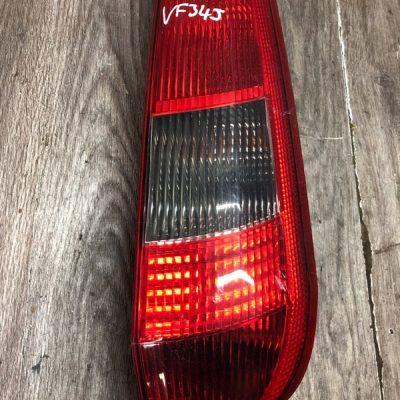 Фонарь Ford Fiesta 2002 FXJA хетчбэк 5дв., Задн., Прав. - изображение 4