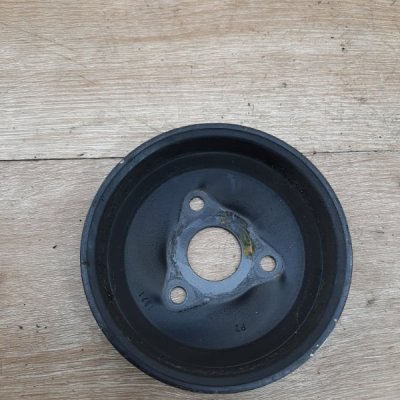 Шкив помпы Opel Corsa D 2007 хетчбэк 3дв. Z14XEP 1.4 - изображение 3