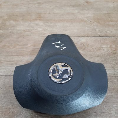 Аирбаг на руль Opel Corsa D 2012 A14XER 1.4 хетчбэк 5дв. - изображение 6