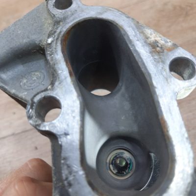 Фланец системы охлаждения Ford Fiesta 5 2006 FUJA хетчбэк 5-ти дв. - изображение 6