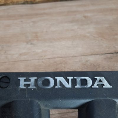 Декоративная крышка двигателя Honda Civic 2006 R18A2 хетчбэк 5дв. - изображение 3