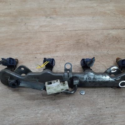 Топливная рампа Honda Civic 2006 R18A2 хетчбэк 5дв. - изображение 7